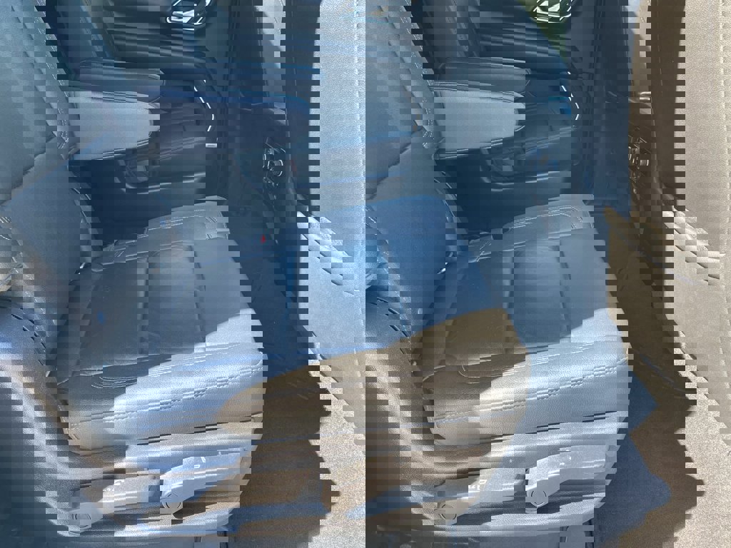 Used 2022 Chevrolet Tahoe Z71 w/ Z71 Off-Road Package image 21