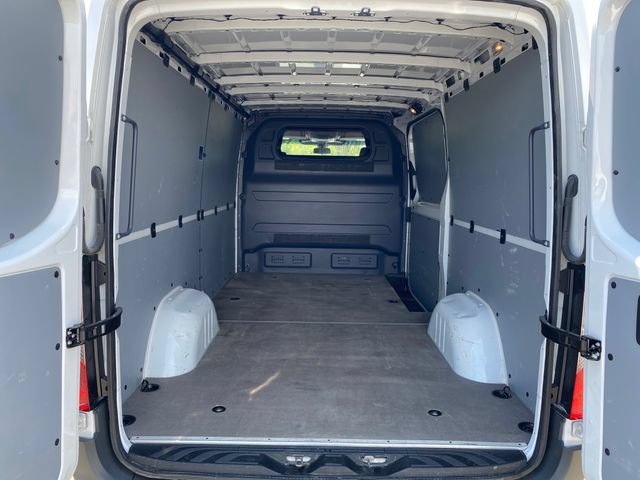 Used 2025 Mercedes-Benz Sprinter 2500 image 14