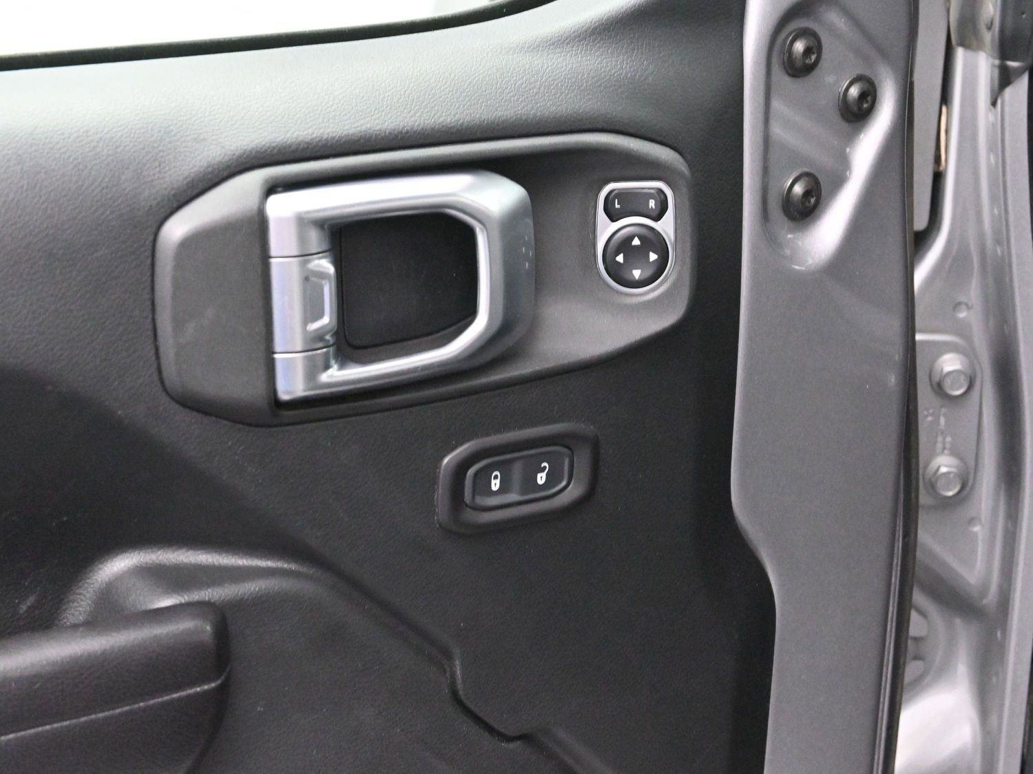 Used 2019 Jeep Wrangler Unlimited Sport S image 11