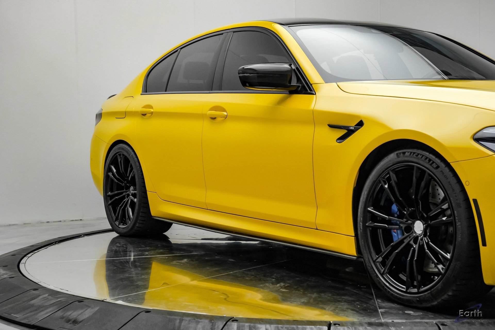 Used 2020 BMW M5 w/ Executive Package image 25