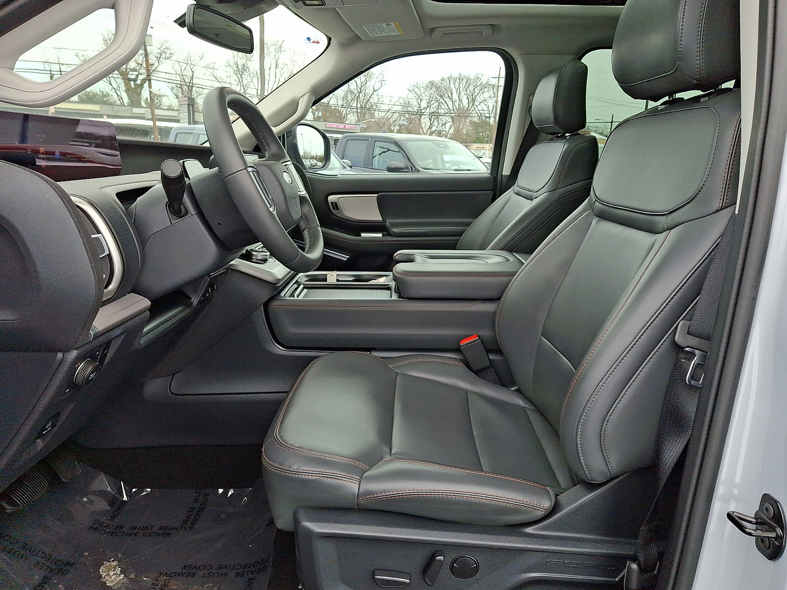 Used 2025 Ford Expedition Active image 15