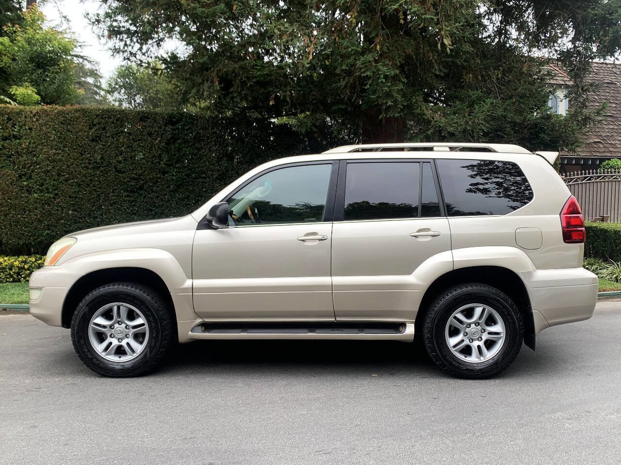 Used 2007 Lexus GX 470 image 4