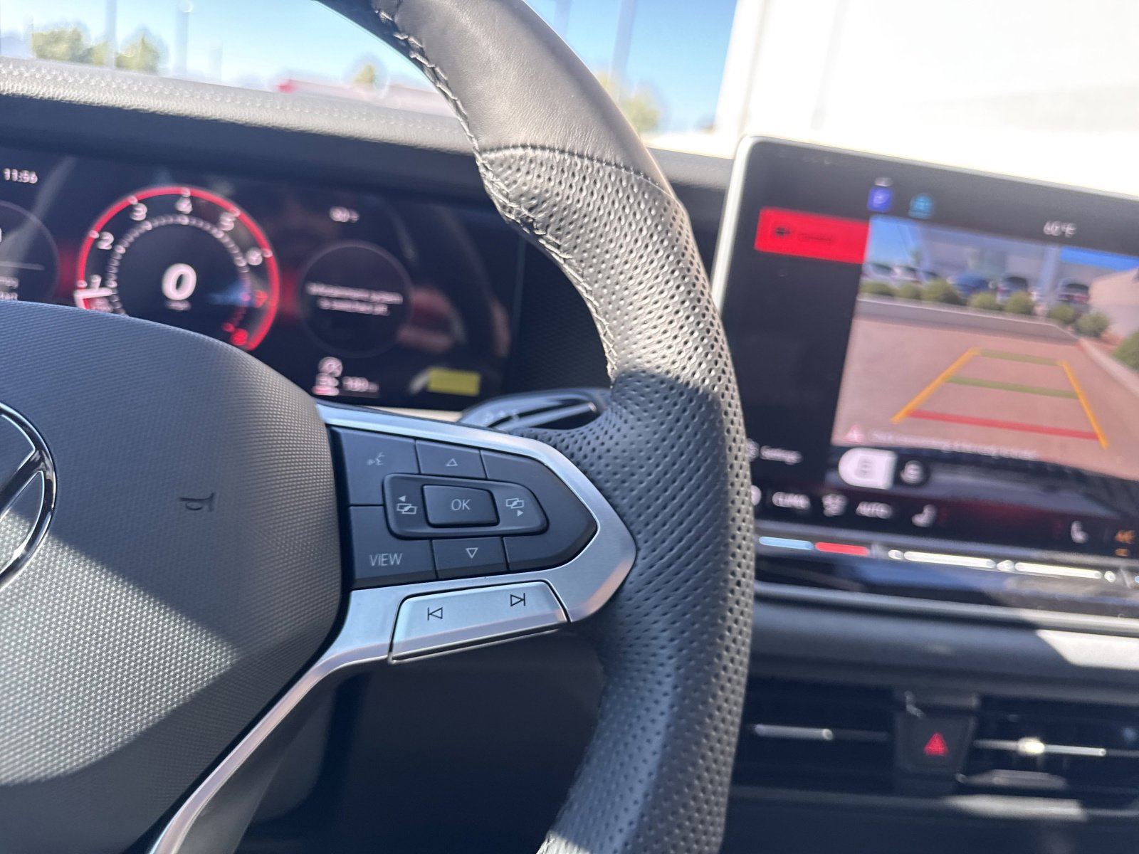 New 2026 Volkswagen Tiguan SE R-Line image 33