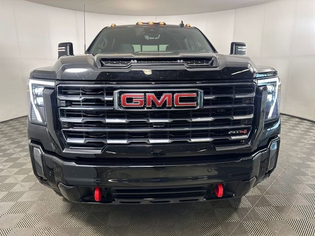 Used 2024 GMC Sierra 2500 AT4 w/ AT4 Premium Plus Package AWD/4WD image 8