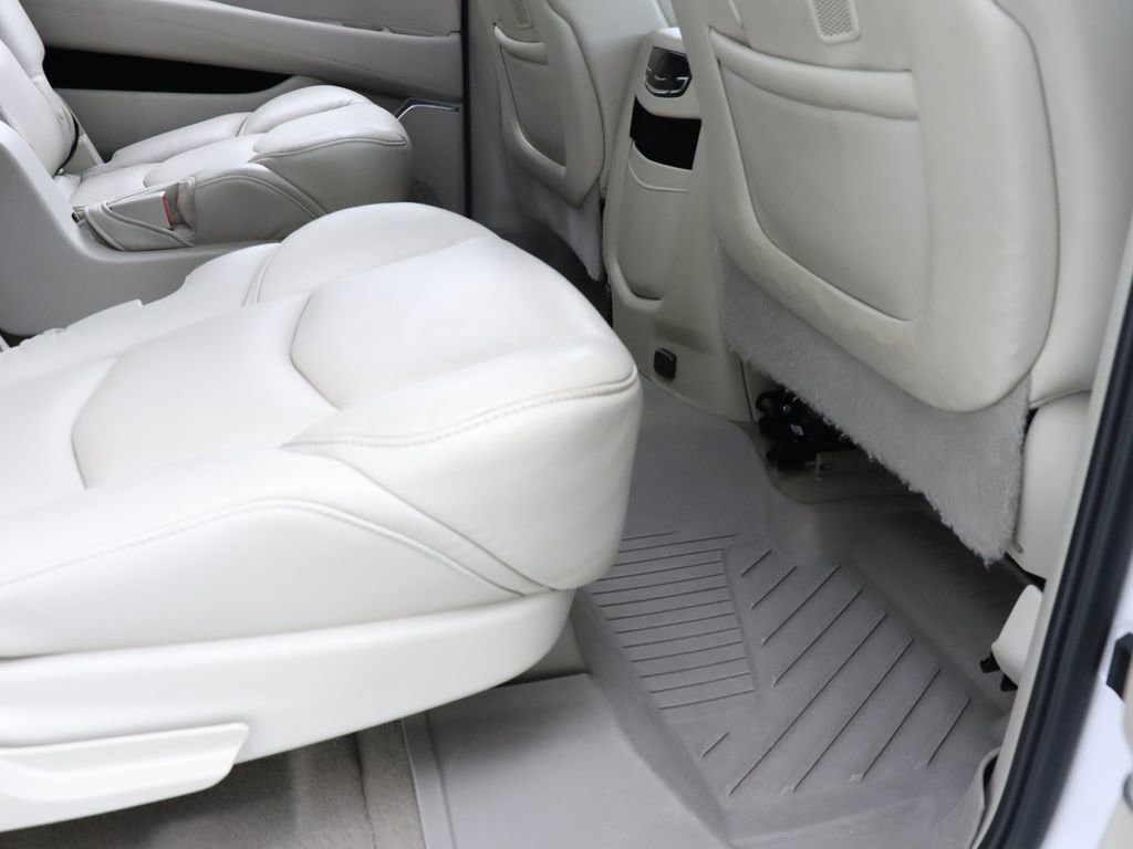 Used 2020 Cadillac Escalade ESV Luxury image 34