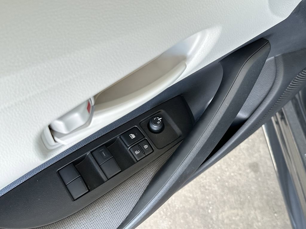 Used 2026 Toyota Corolla LE FWD image 11
