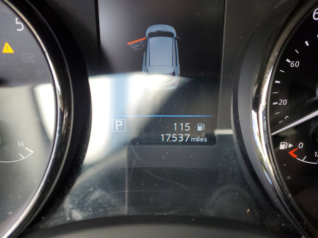 Certified 2022 Nissan Rogue Sport SV w/ Technology Package AWD/4WD image 25