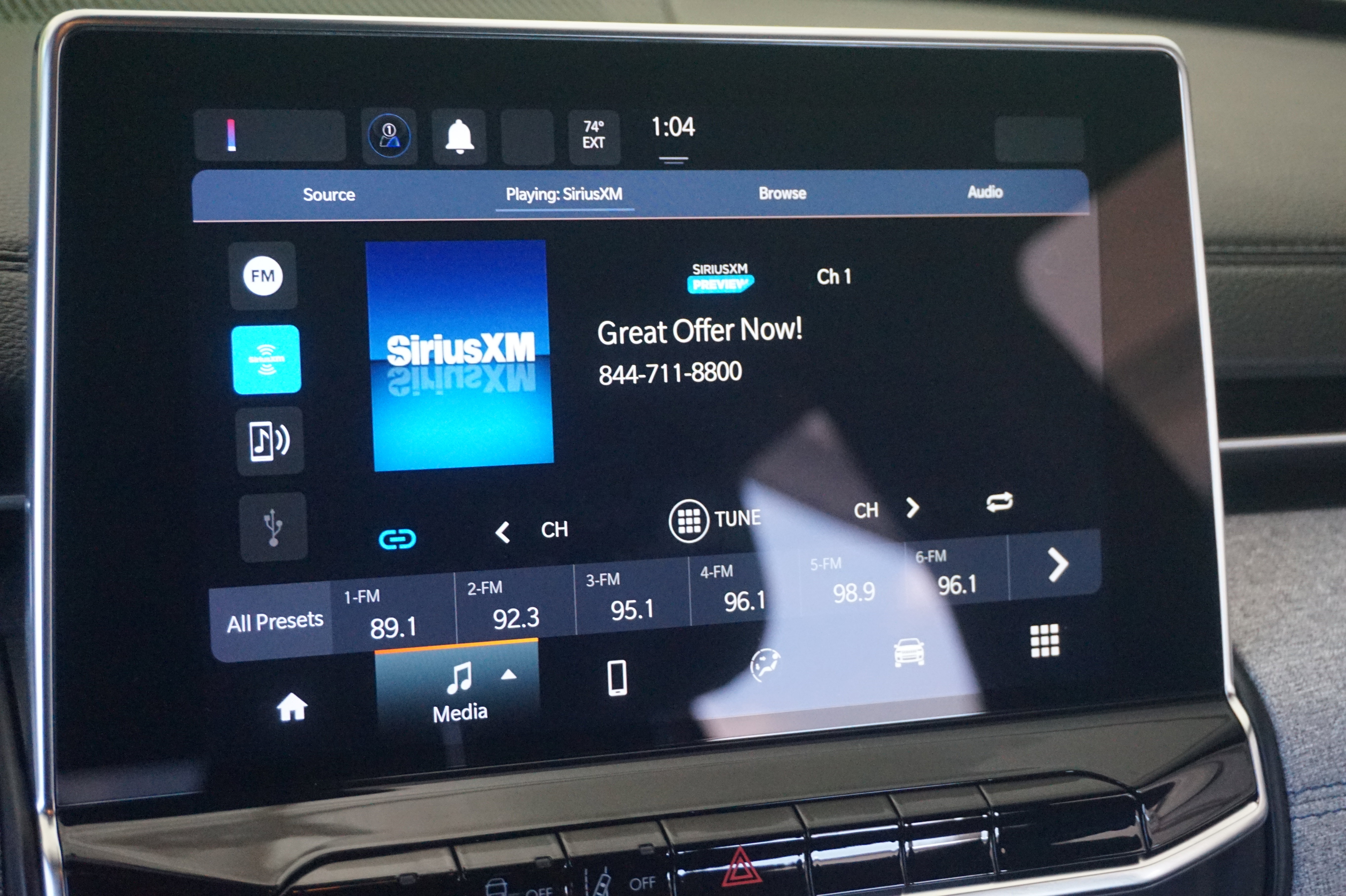 Used 2023 Jeep Compass Sport image 28