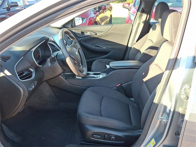 Used 2024 Chevrolet Malibu LT image 10