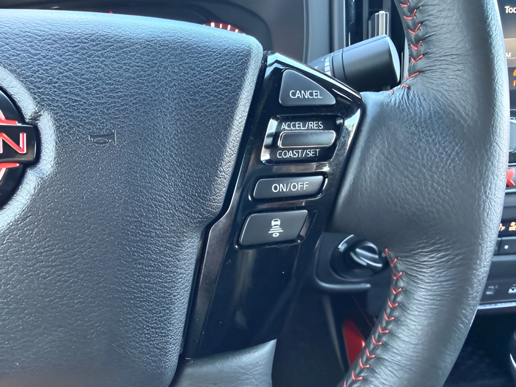Certified 2025 Nissan Frontier PRO-4X AWD/4WD image 17