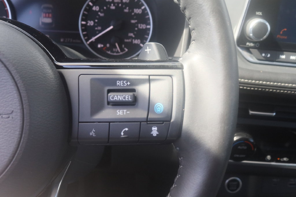 Used 2023 Nissan Rogue SV w/ SV Premium B Package AWD/4WD image 11