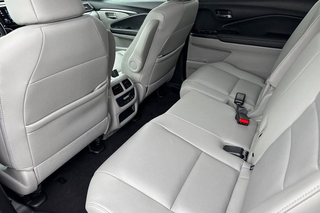 Used 2022 Honda Pilot EX-L image 11