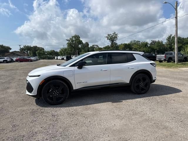 New 2025 Chevrolet Equinox EV RS w/ Active Safety Package 3 AWD/4WD video 3