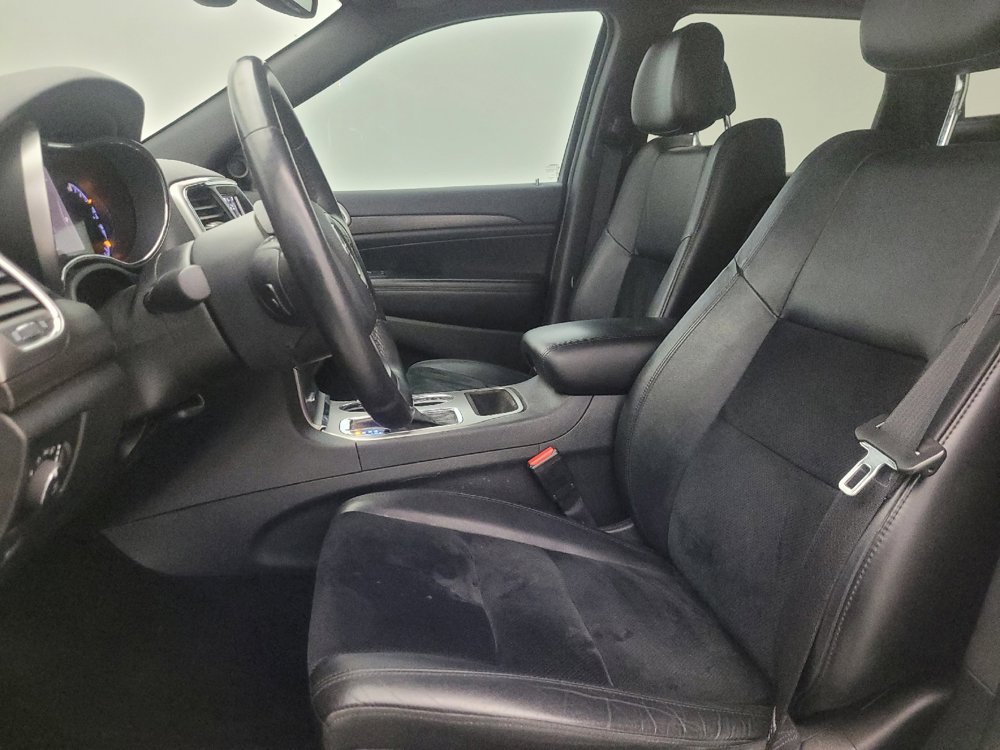 Used 2018 Jeep Grand Cherokee Altitude image 17