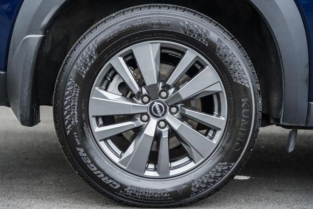 Used 2024 Nissan Pathfinder SV image 18