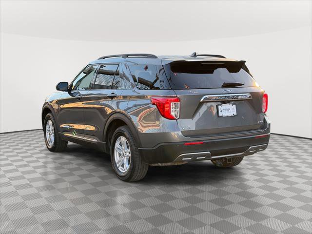 Used 2023 Ford Explorer XLT w/ Equipment Group 202A image 6