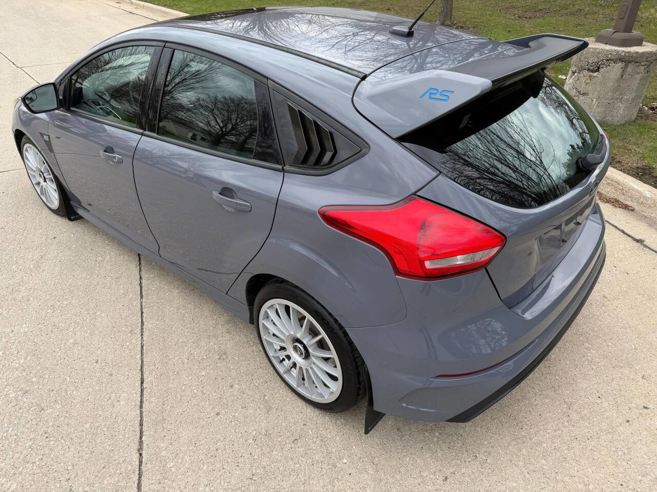 Used 2017 Ford Focus RS AWD/4WD image 17