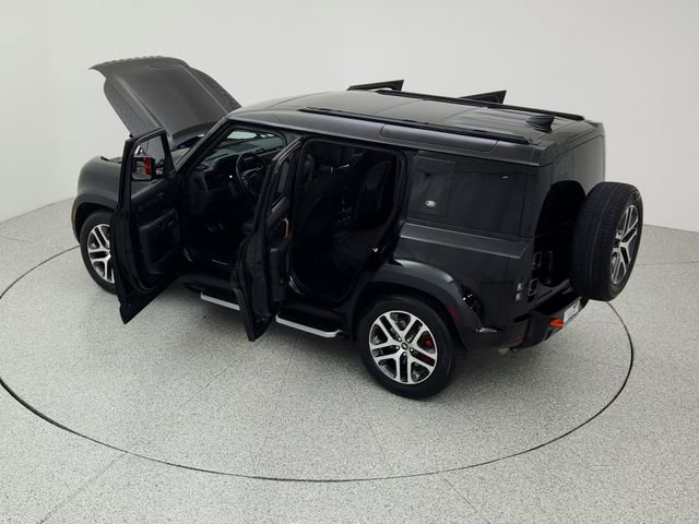 Used 2023 Land Rover Defender 110 X image 24