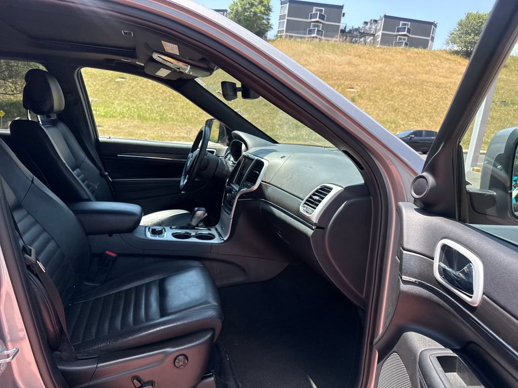 Used 2018 Jeep Grand Cherokee Limited AWD/4WD image 28