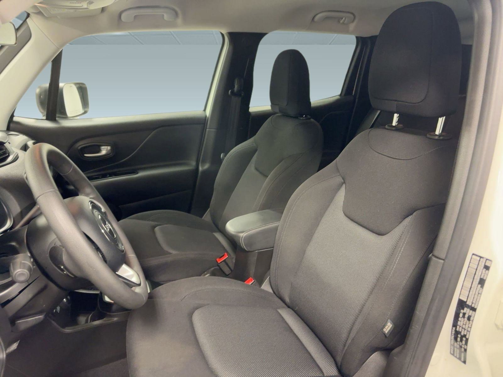 Used 2023 Jeep Renegade Latitude image 5