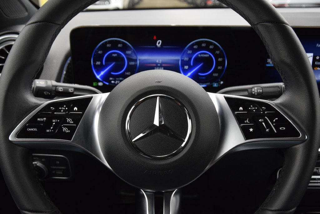 Certified 2024 Mercedes-Benz EQB 250+ image 22