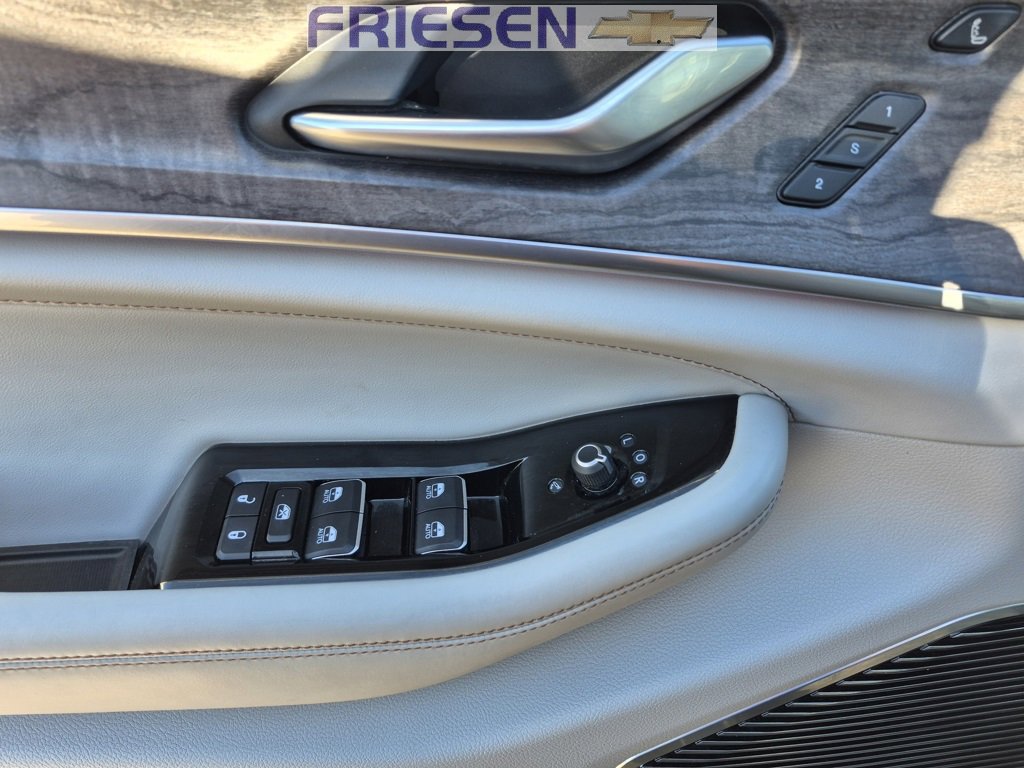 Used 2022 Jeep Grand Cherokee L Overland w/ Advanced Protech Group III image 13