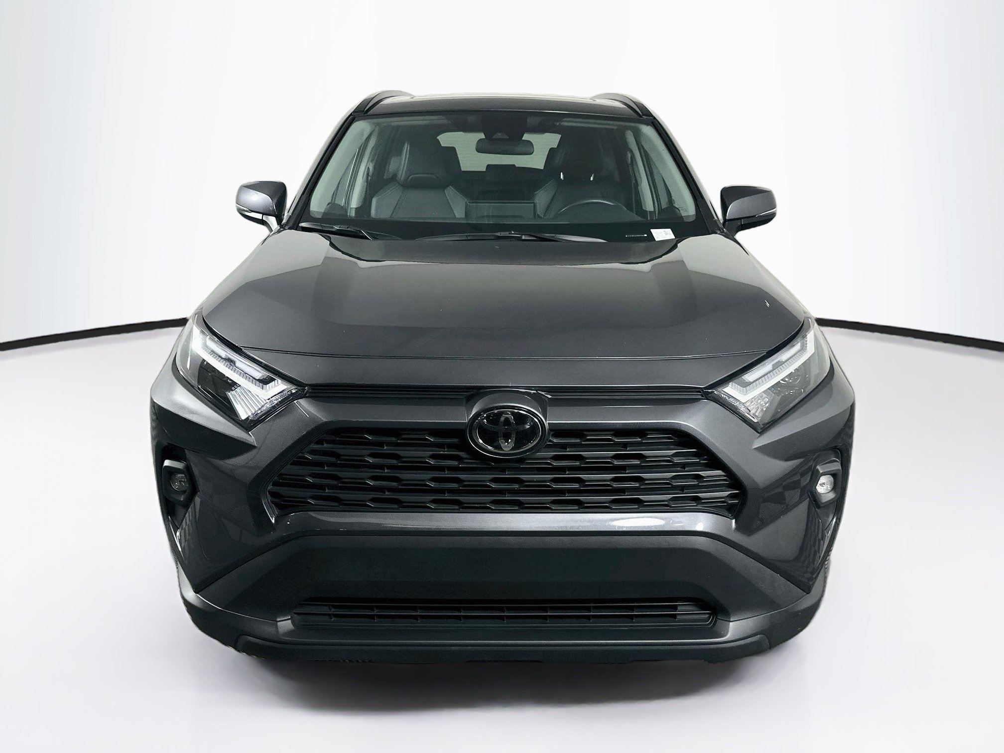 Used 2025 Toyota RAV4 XLE Premium FWD image 2