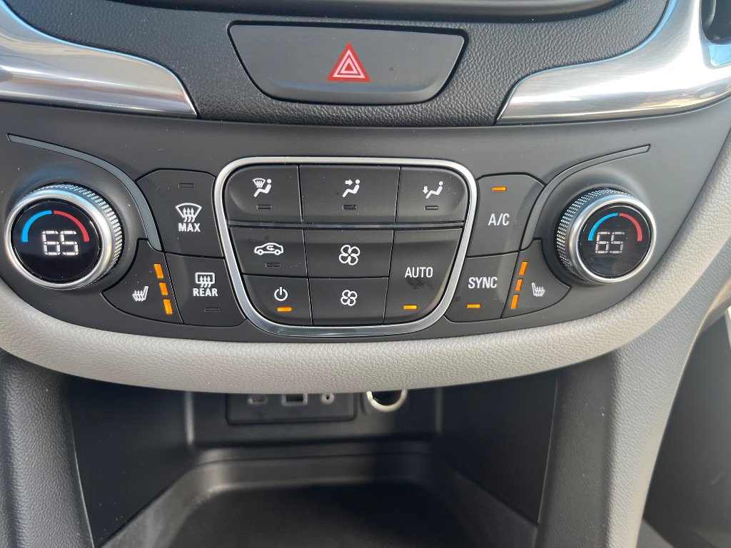 Used 2019 Chevrolet Equinox LT image 30