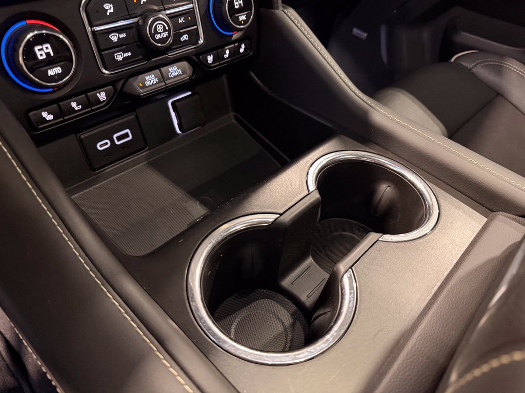 Used 2023 Chevrolet Tahoe Premier w/ Texas Edition RWD image 32