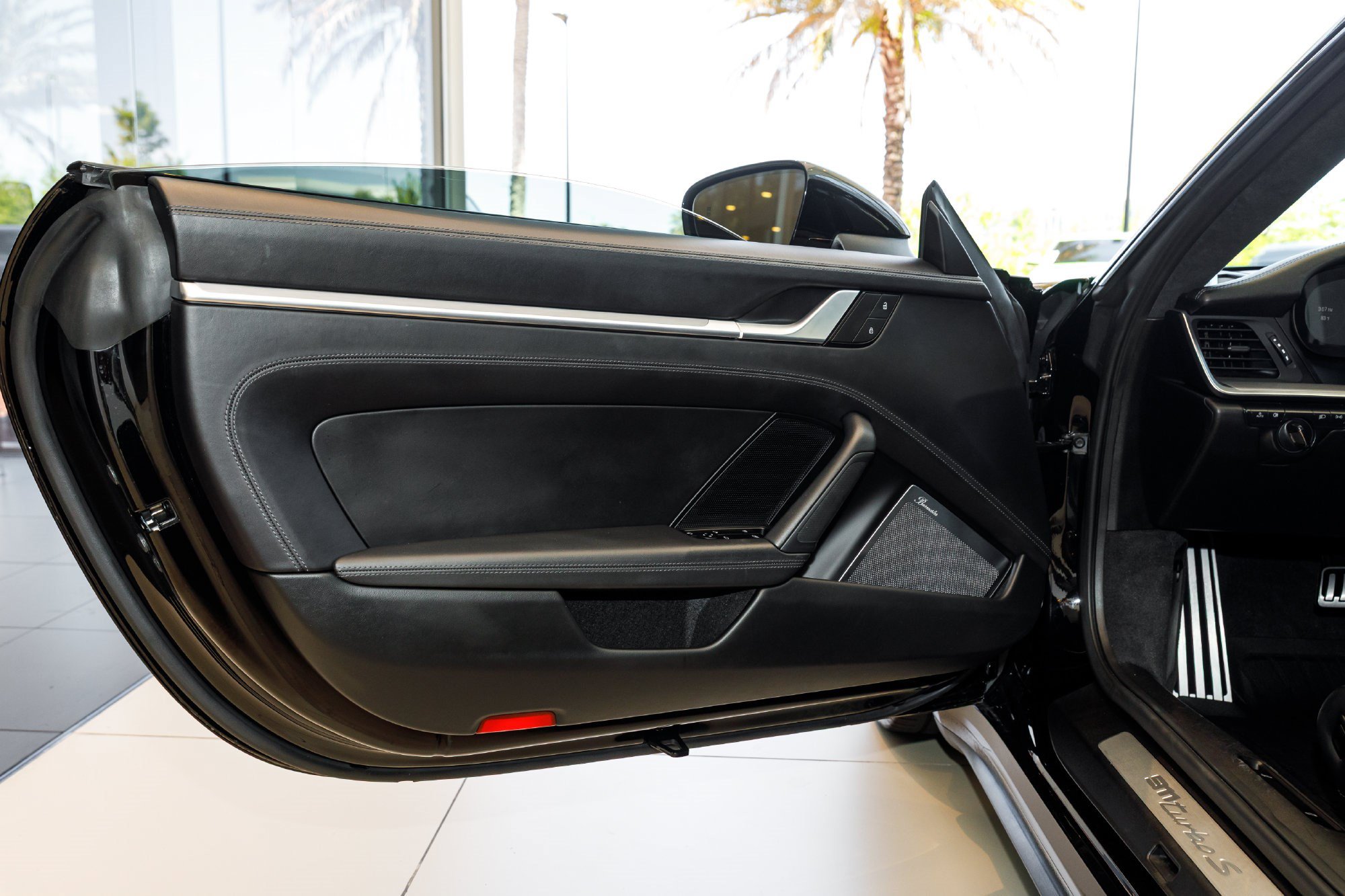 Used 2022 Porsche 911 Turbo S AWD/4WD image 19