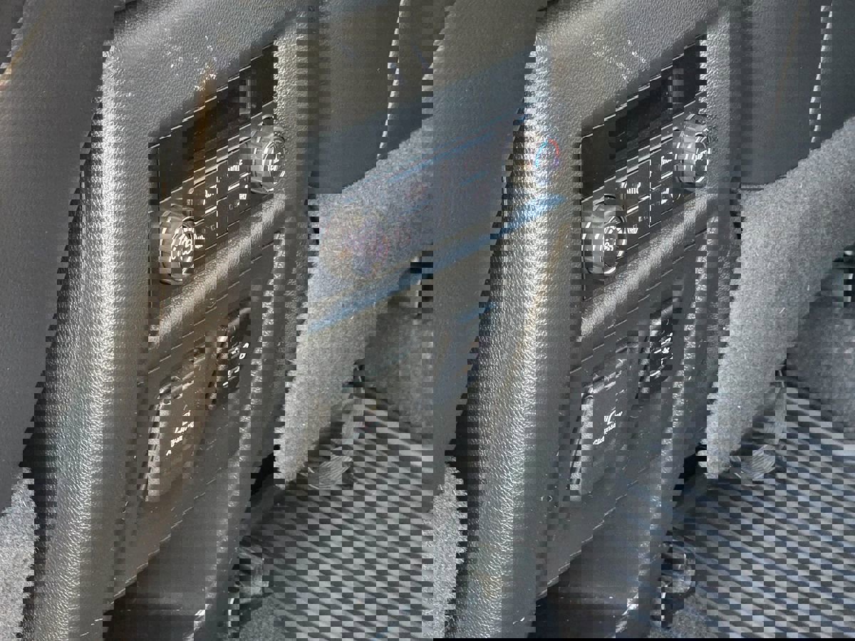 Used 2018 Chevrolet Traverse Premier image 21