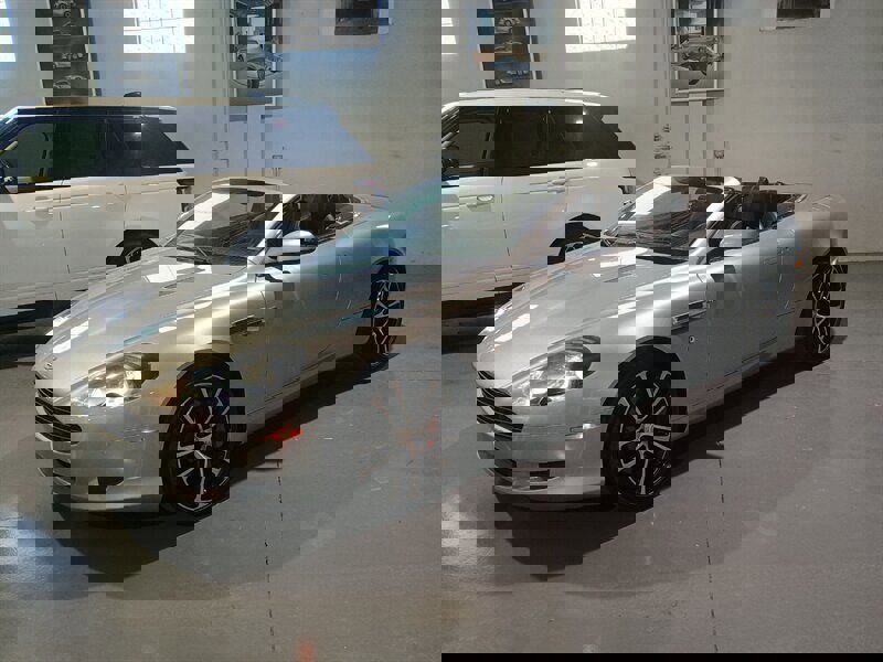 Used 2009 Aston Martin DB9 Volante image 1