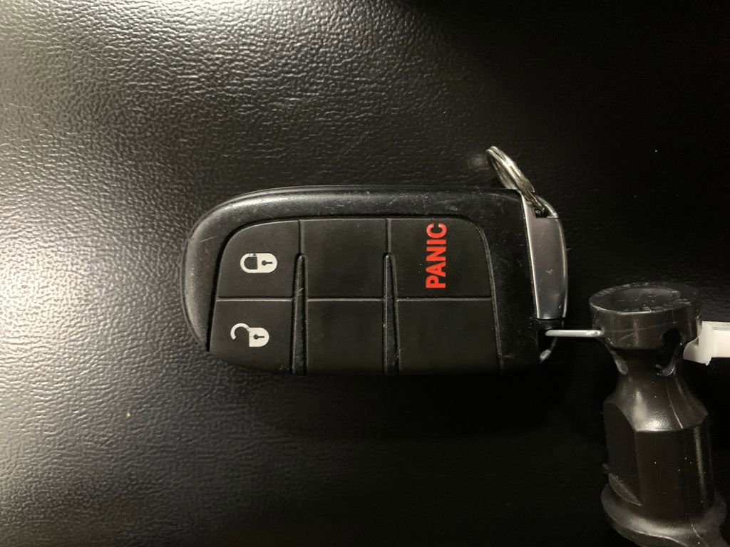 Used 2019 Dodge Journey SE w/ Premium Group image 15