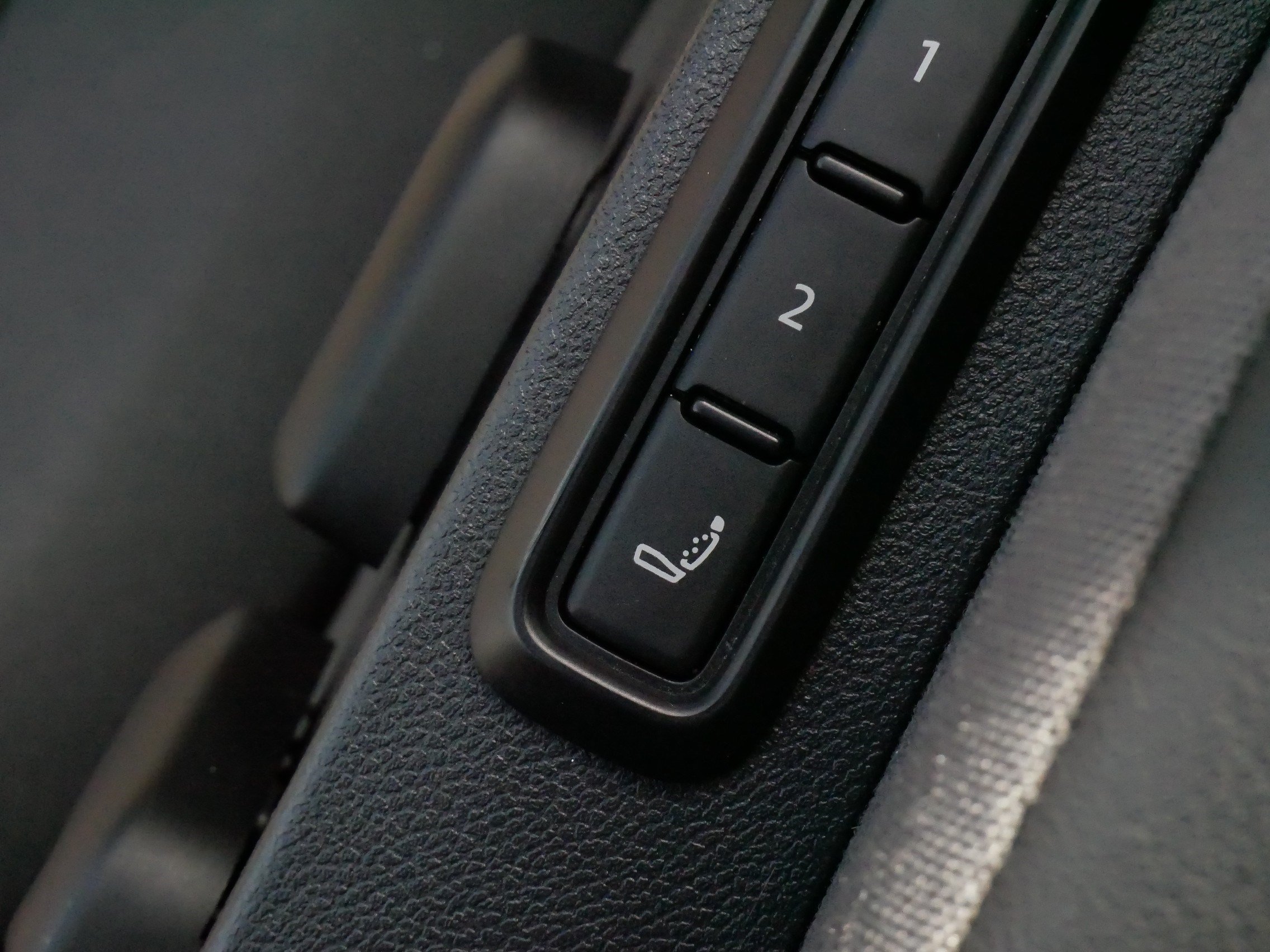 Certified 2023 Volkswagen ID.4 Pro S Plus AWD/4WD image 30