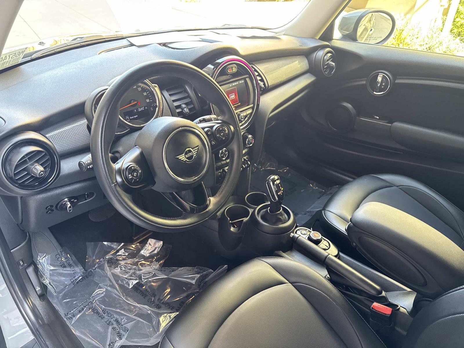 Used 2020 MINI Cooper 2-Door Hardtop FWD image 7