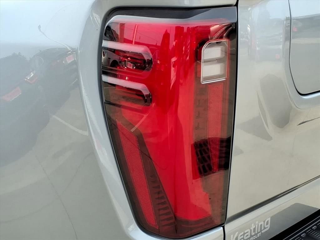 Used 2024 GMC Sierra 3500 Denali Ultimate image 12