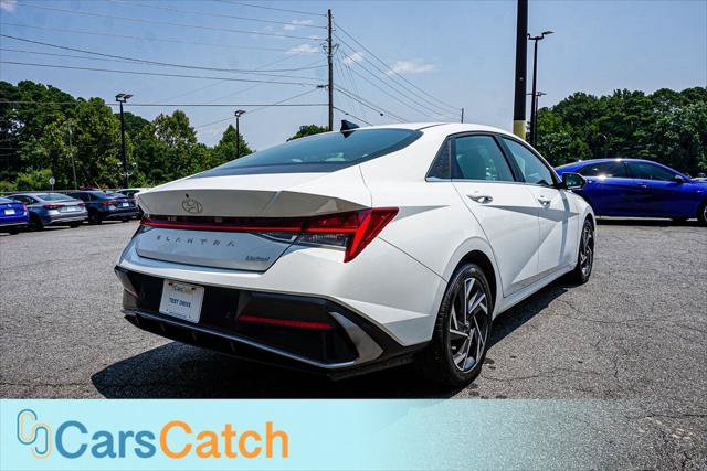 Used 2024 Hyundai Elantra Limited FWD image 12