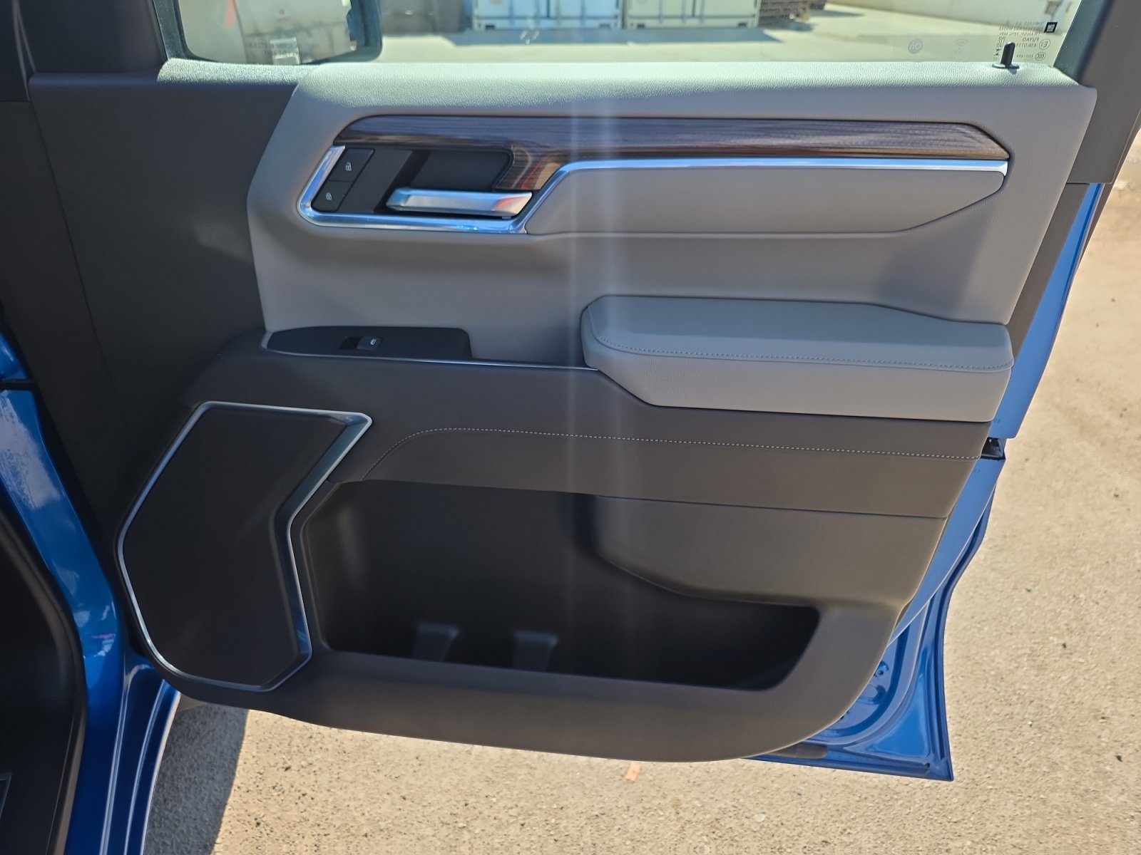 Used 2023 Chevrolet Silverado 1500 LT w/ Z71 Off-Road Package image 31