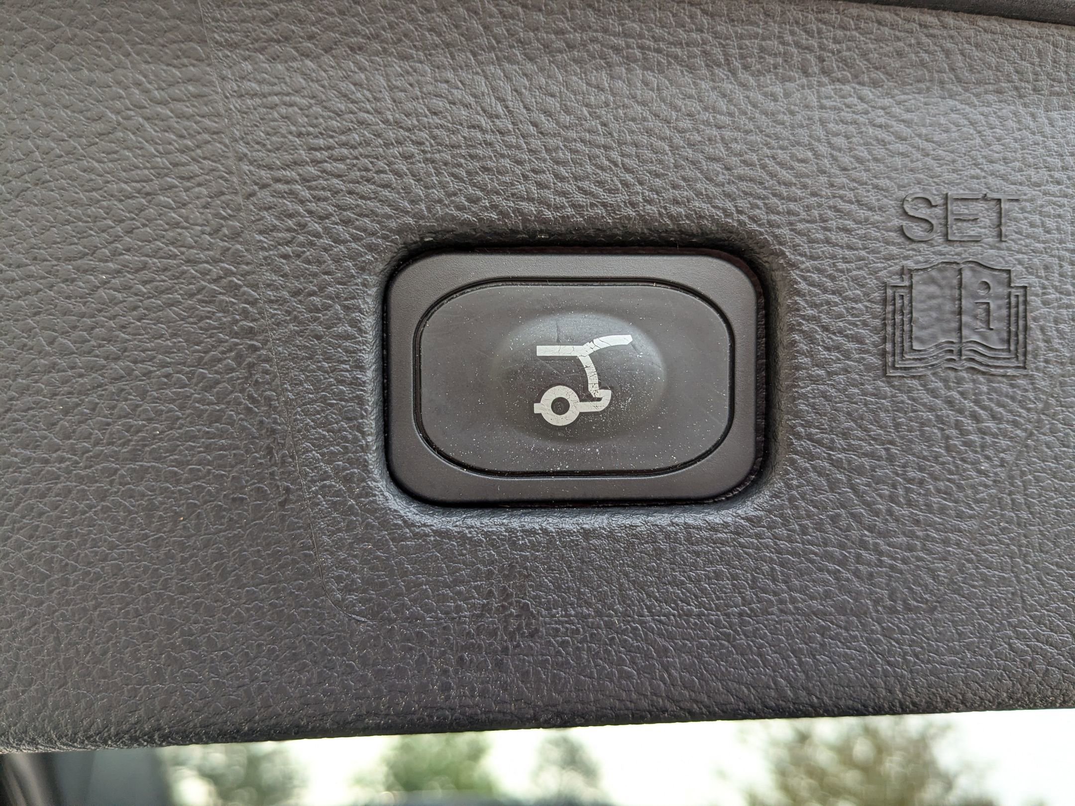 Used 2024 Ford Edge SEL w/ Convenience Package image 34