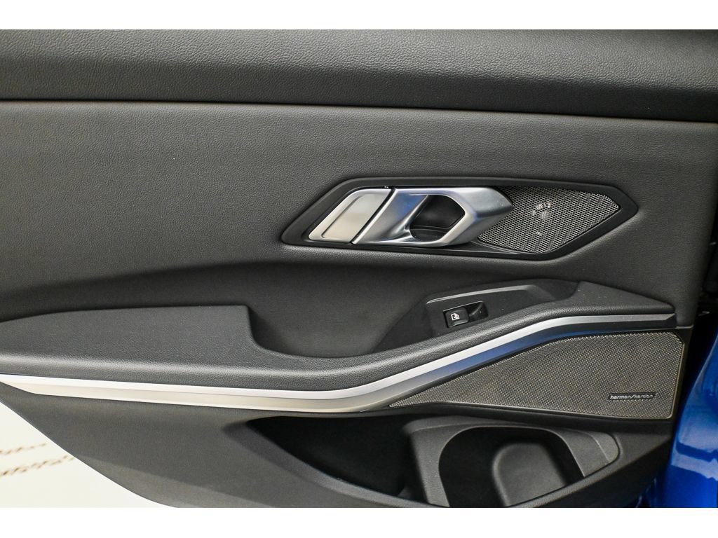 Used 2019 BMW 330i xDrive Sedan w/ M Sport Package AWD/4WD image 23