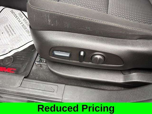 Used 2023 GMC Acadia SLE w/ Infotainment Package AWD/4WD image 12