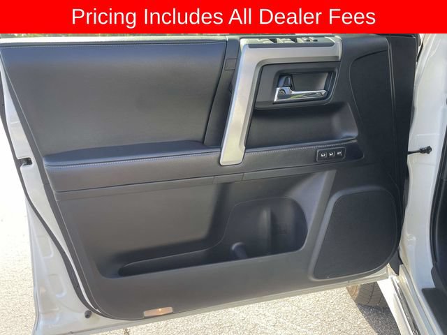Used 2017 Toyota 4Runner Limited AWD/4WD image 18