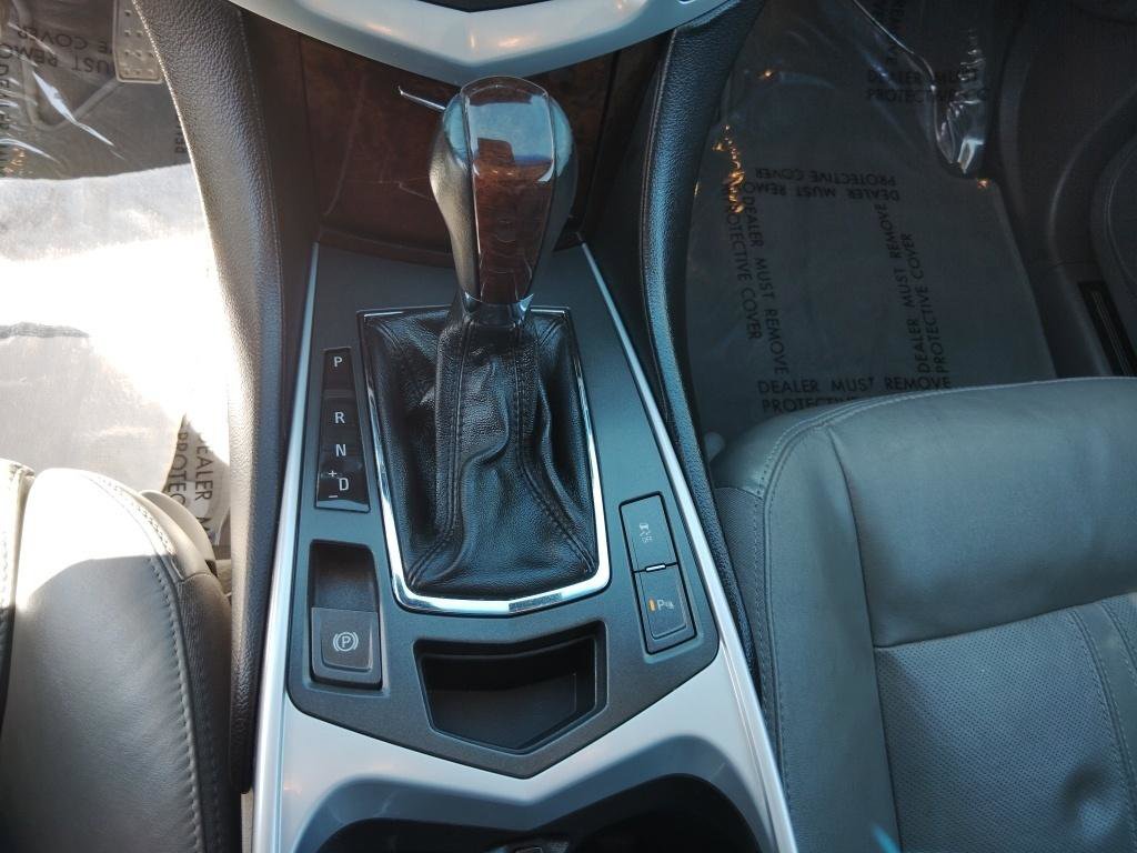 Used 2010 Cadillac SRX Luxury image 23