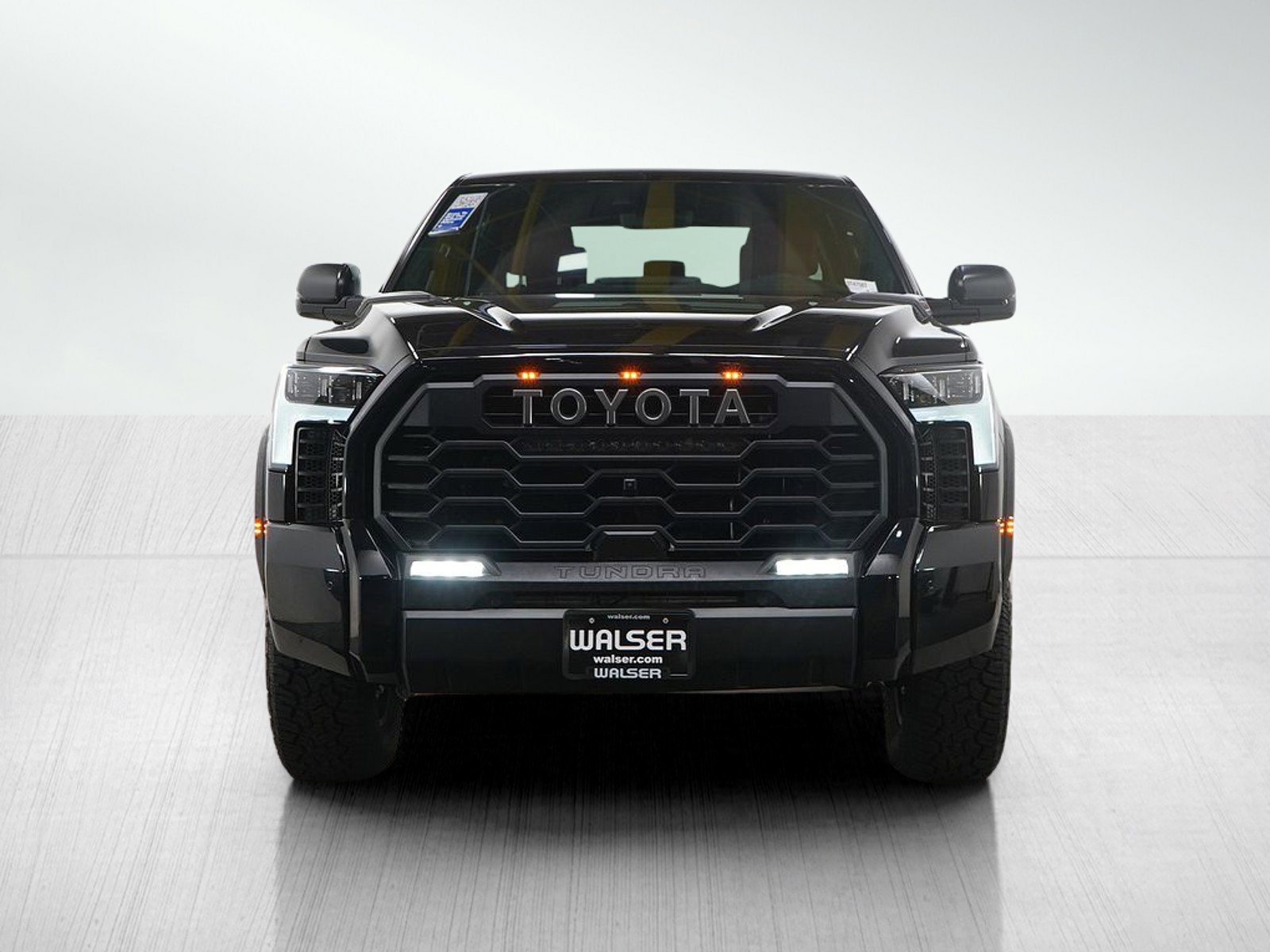 Used 2025 Toyota Tundra TRD Pro AWD/4WD image 8