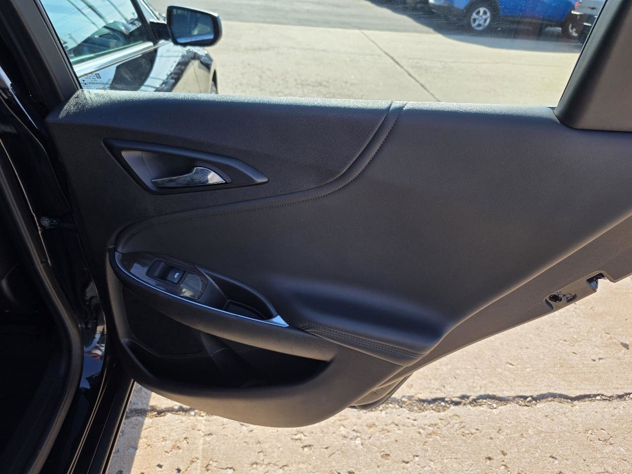 Used 2024 Chevrolet Malibu LT FWD image 21