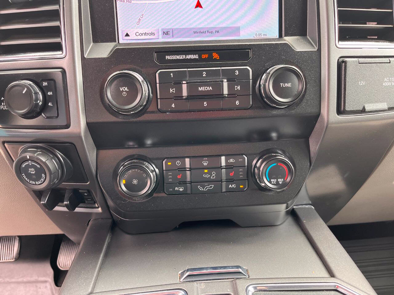 Used 2019 Ford F150 XLT w/ Equipment Group 302A Luxury AWD/4WD image 25