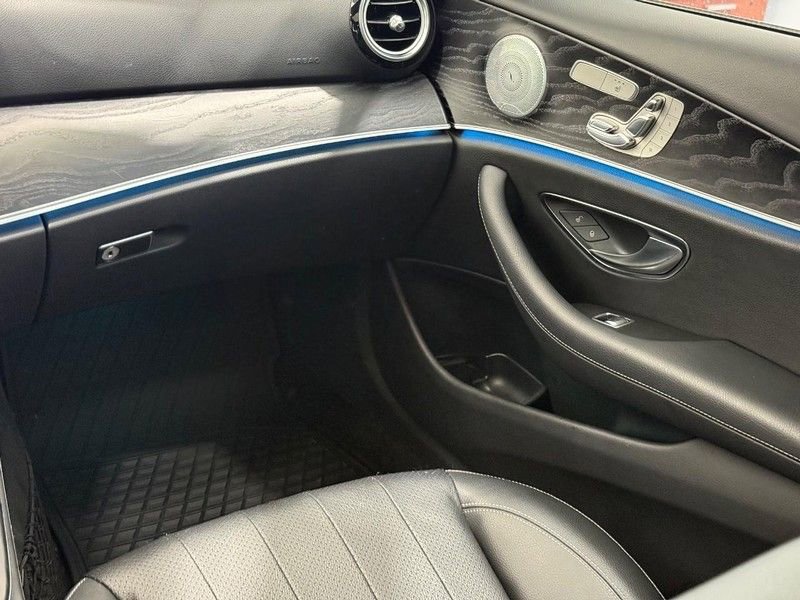 Used 2018 Mercedes-Benz E 300 4MATIC image 12