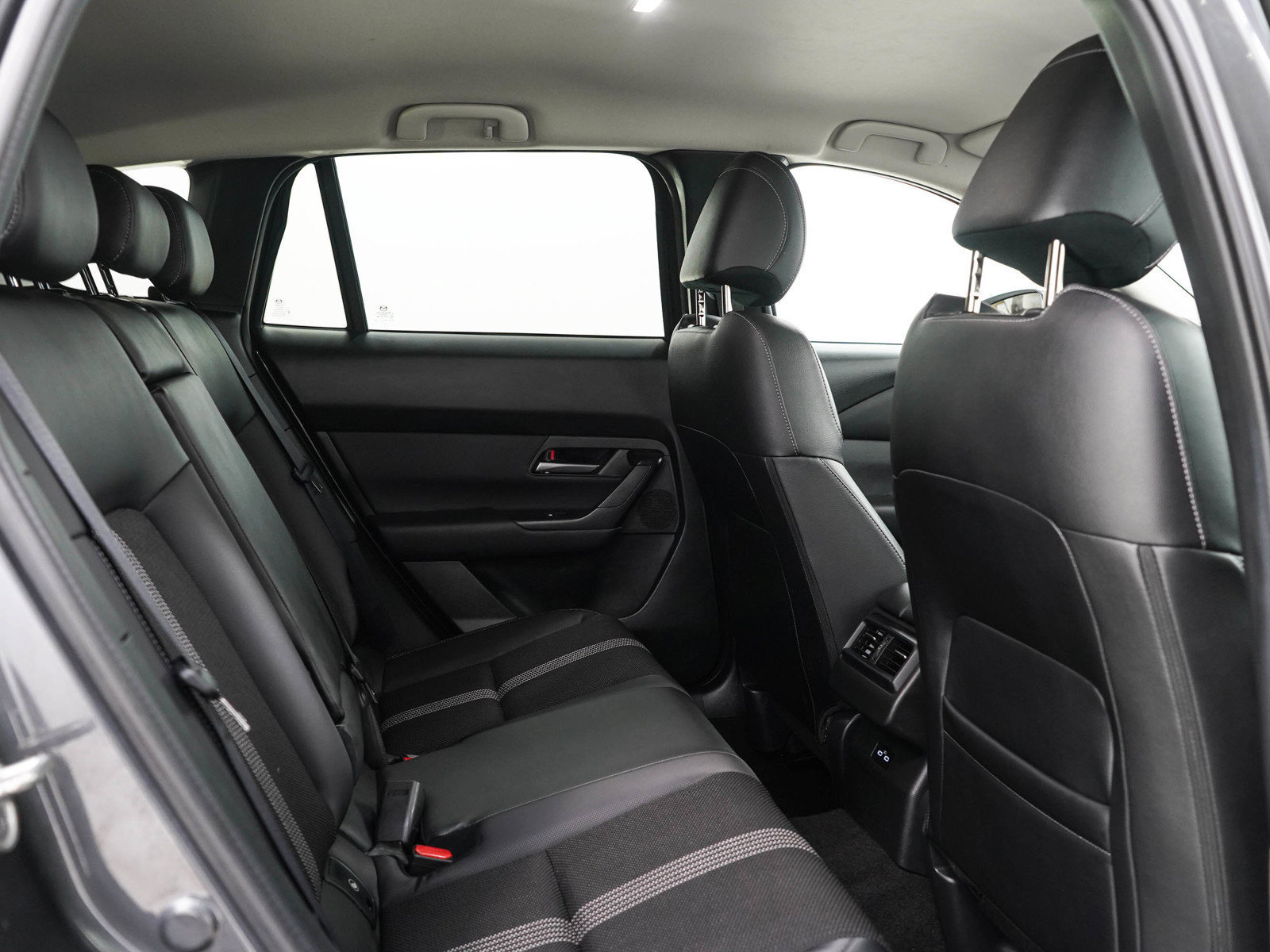 Used 2025 MAZDA CX-50 AWD 2.5 S w/ Preferred Package image 14