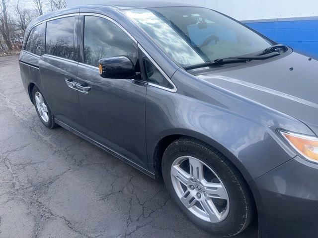 Used 2013 Honda Odyssey Touring image 2