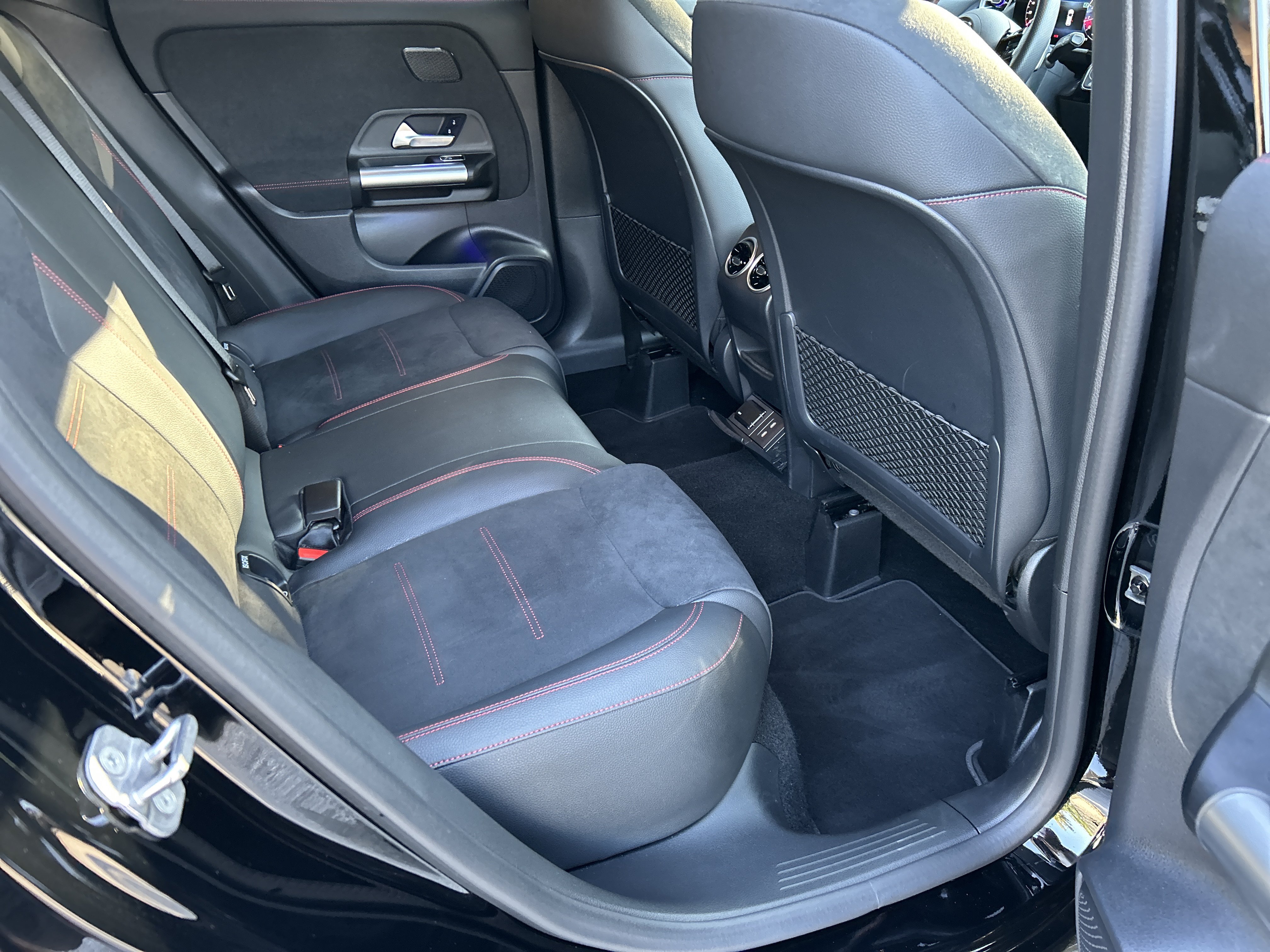 Certified 2025 Mercedes-Benz GLA 250 image 43